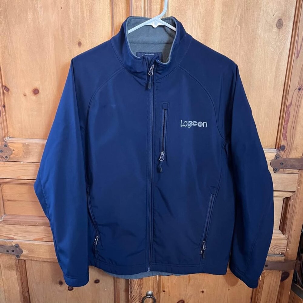 Lagoon Soft Shell Jacket - Size: Men’s Small - Look Cool Without Going Broke